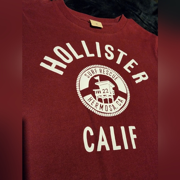 Hollister t-shirt - Picture 2 of 3